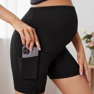 Maternity SHEIN Black Elastic Waist Shorts